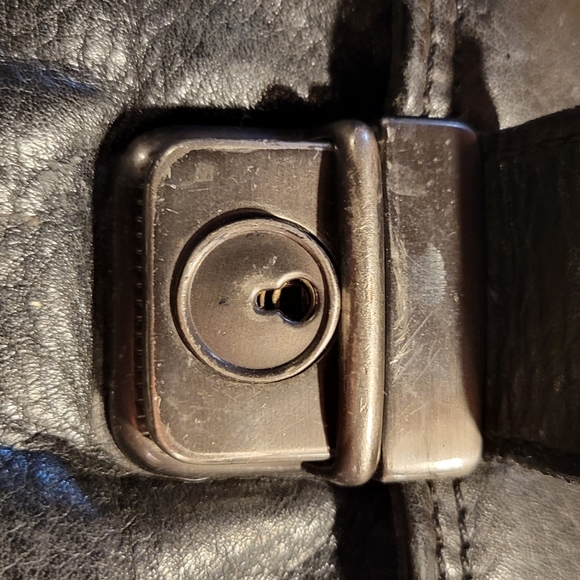 Kenneth Cole Black Leather Case/Bag/Briefcase - Picture 6 of 8